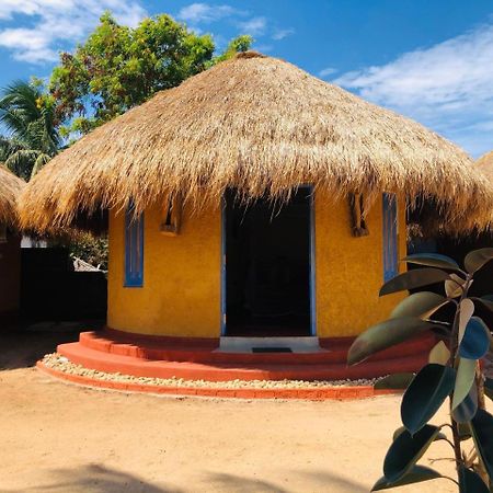 Rustic Cabanas & Restaurant 阿鲁甘湾 外观 照片