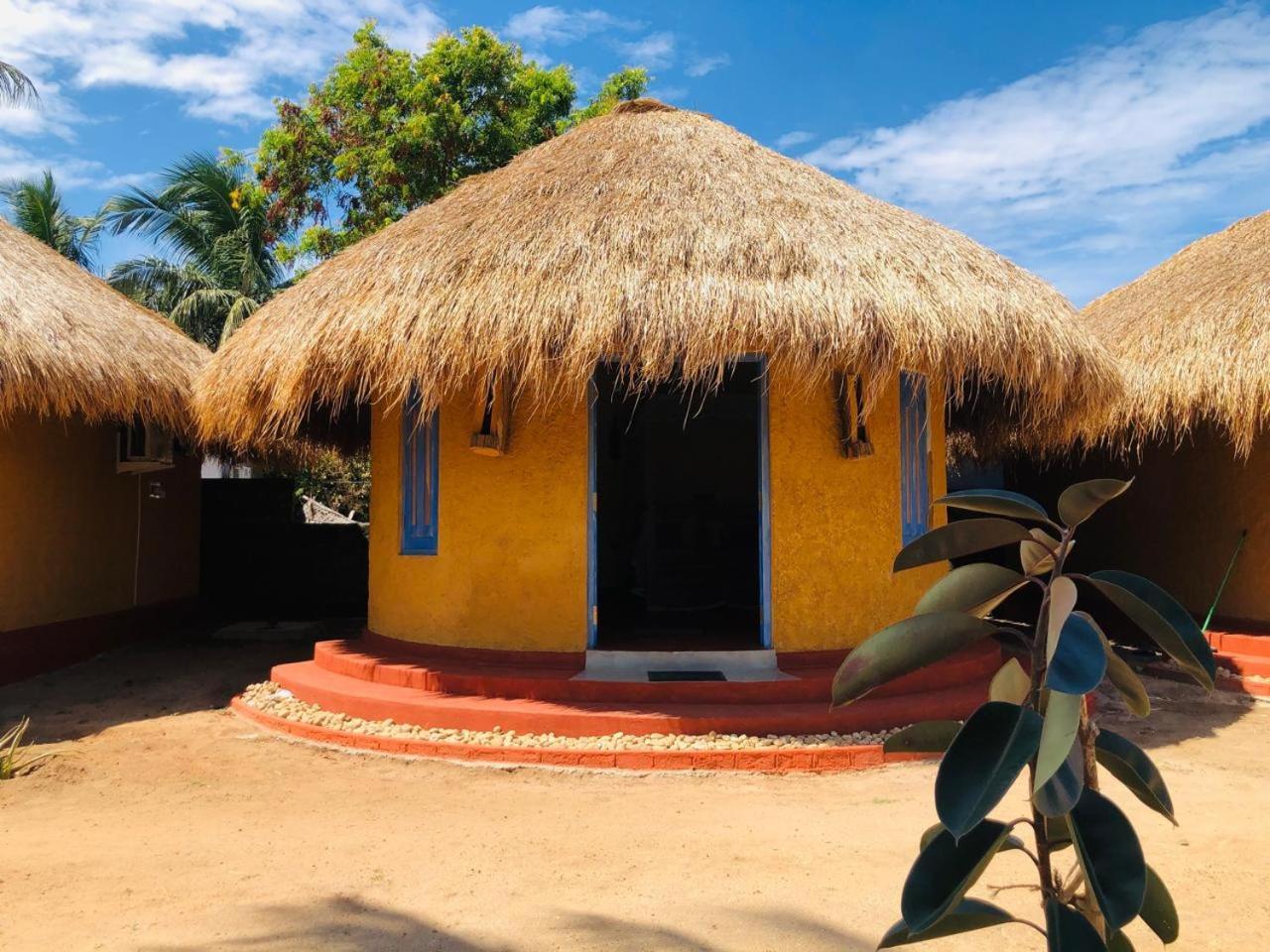 Rustic Cabanas & Restaurant 阿鲁甘湾 外观 照片